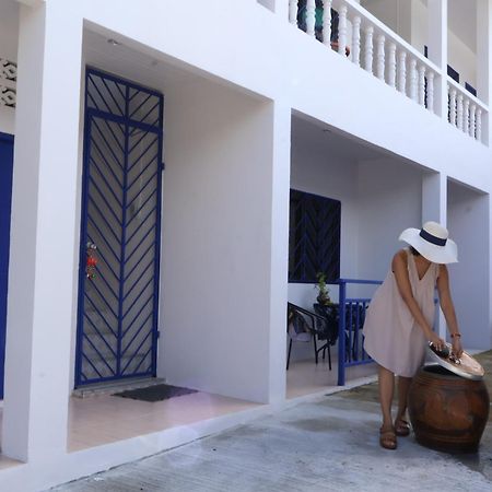Sun & Sea Nai Yang Phuket 호텔 외부 사진
