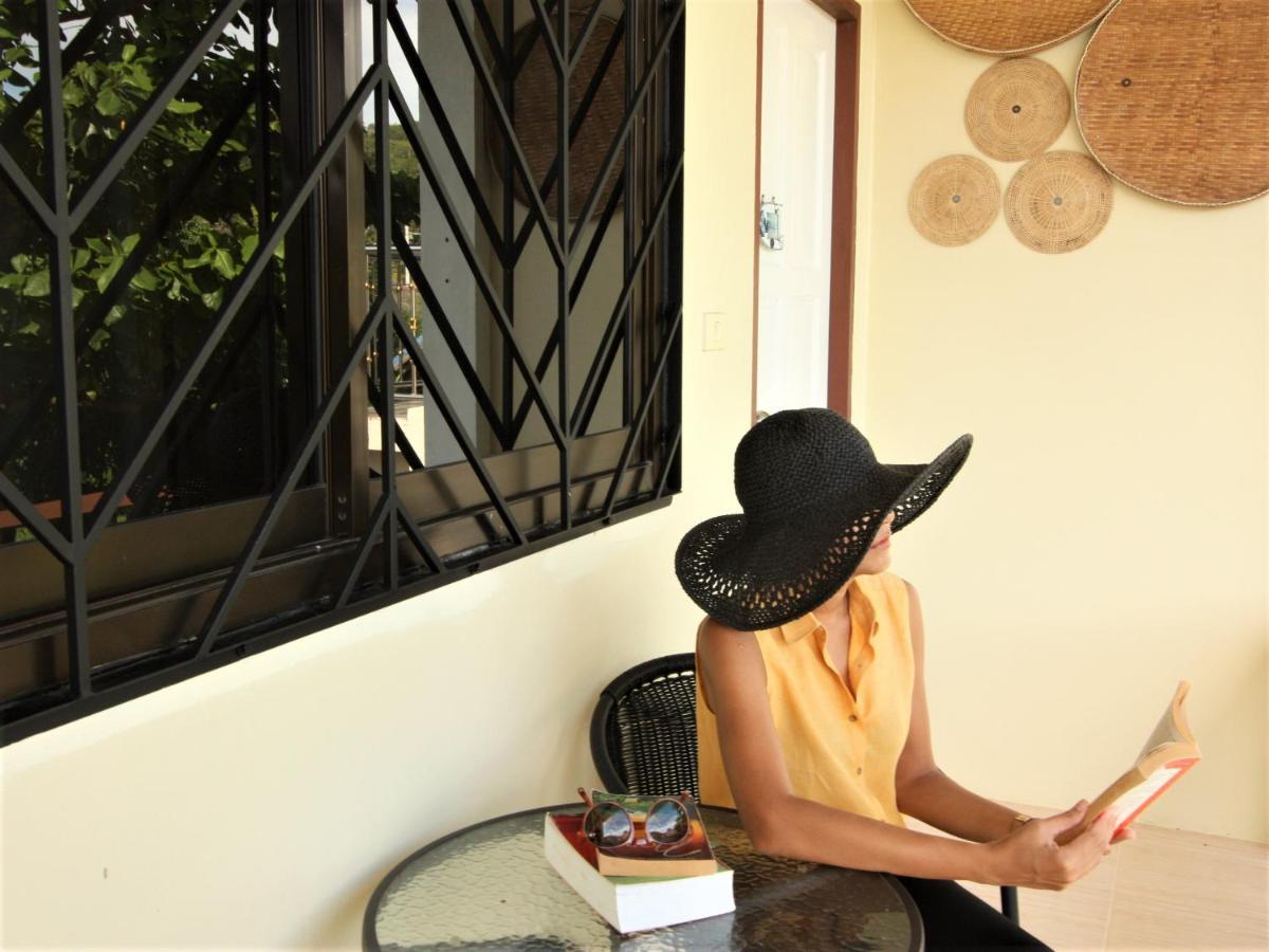 Sun & Sea Nai Yang Phuket 호텔 외부 사진